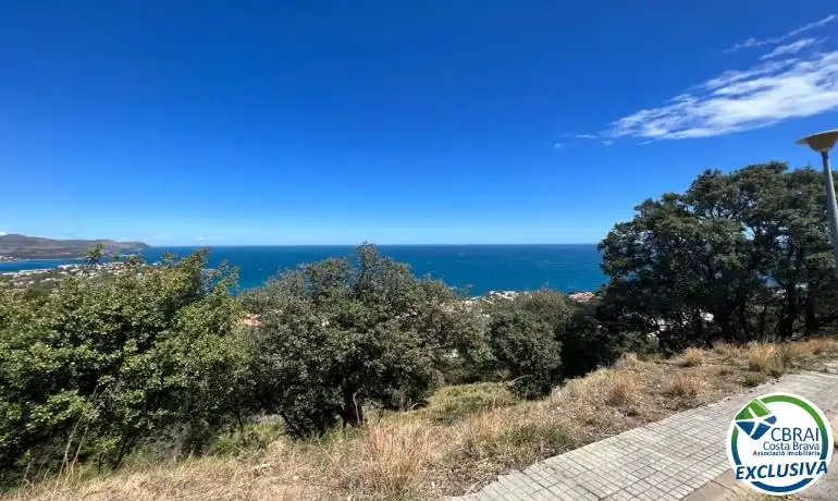 Residential land for sale in Carrer Santiago Rusinyol