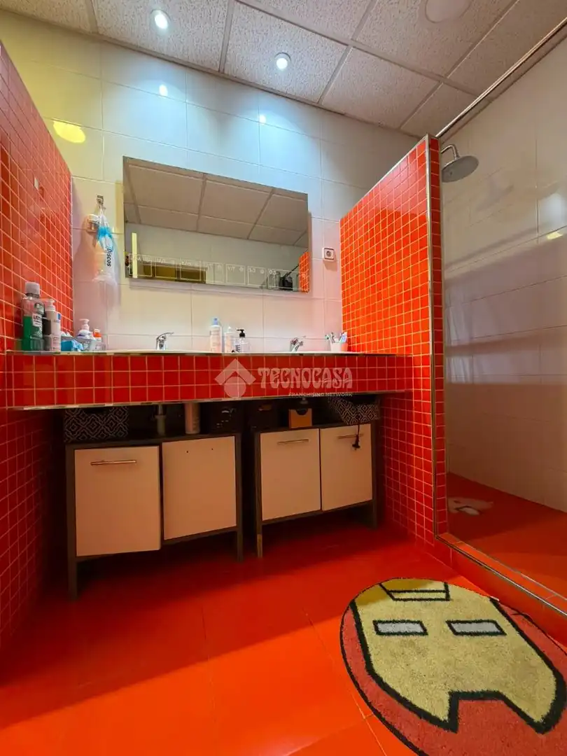 Badezimmer von Wohnung zum Verkauf in Madrid mit Klimaanlage