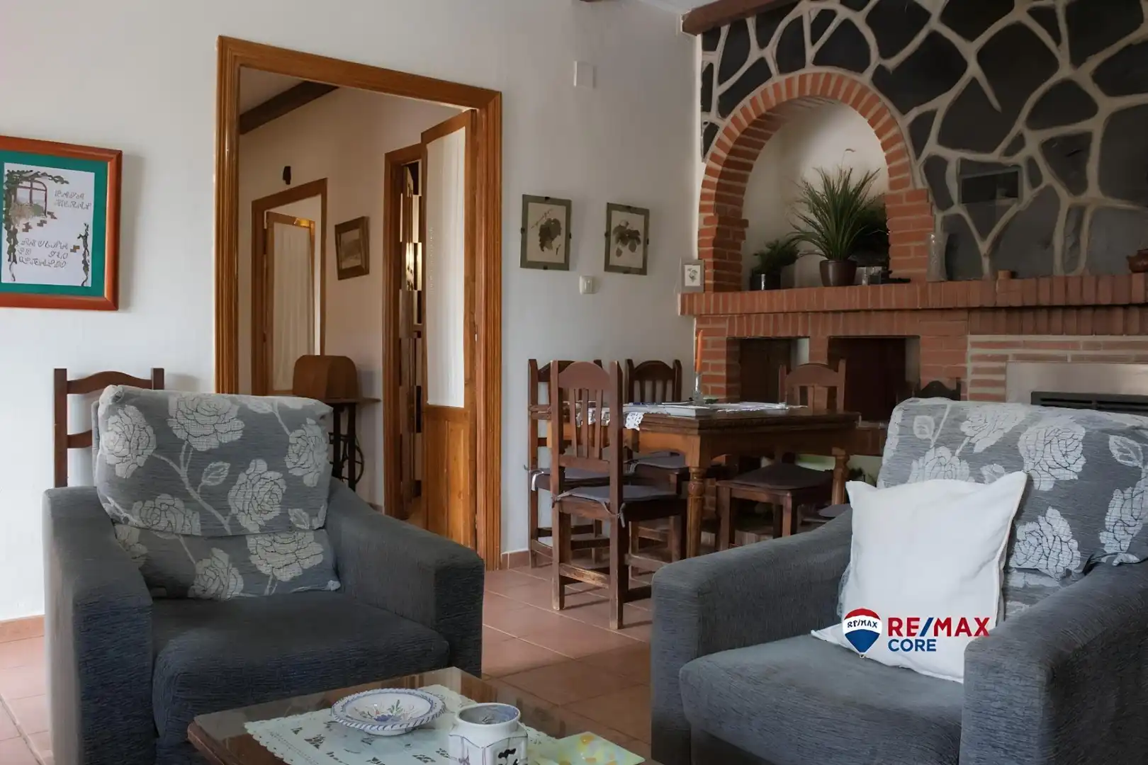 Sala d'estar de Casa o xalet en venda en Puebla de Obando amb Aire condicionat, Calefacció i Jardí privat