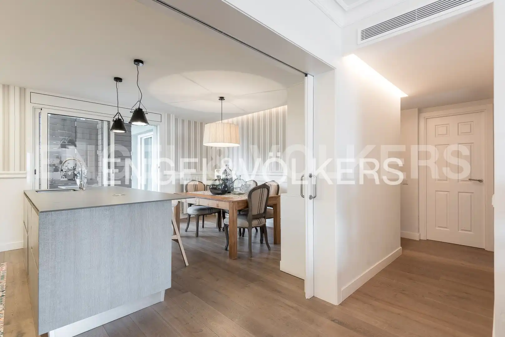 Flat for sale in Barri del Centre