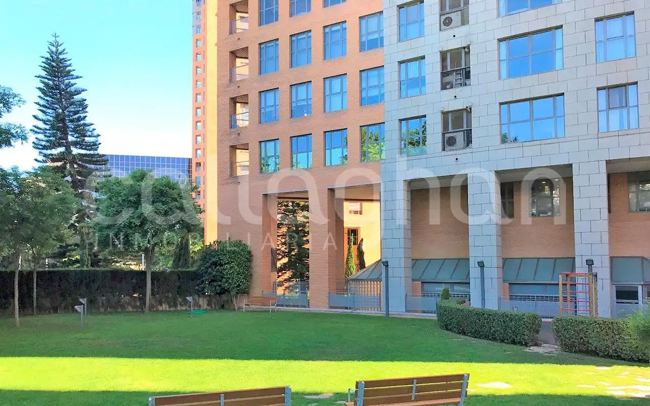 Piso en venta en Calle PROFESSOR LOPEZ PIÑERO, Ciutat de les Ciències i de les Arts - Justicia