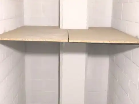 Storage room for rent in Poniente