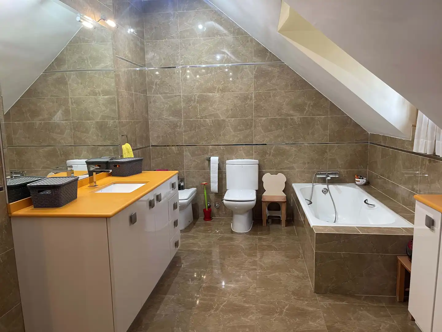Baño de Casa o chalet en venta en Valdemaqueda con Calefacción, Terraza y Piscina