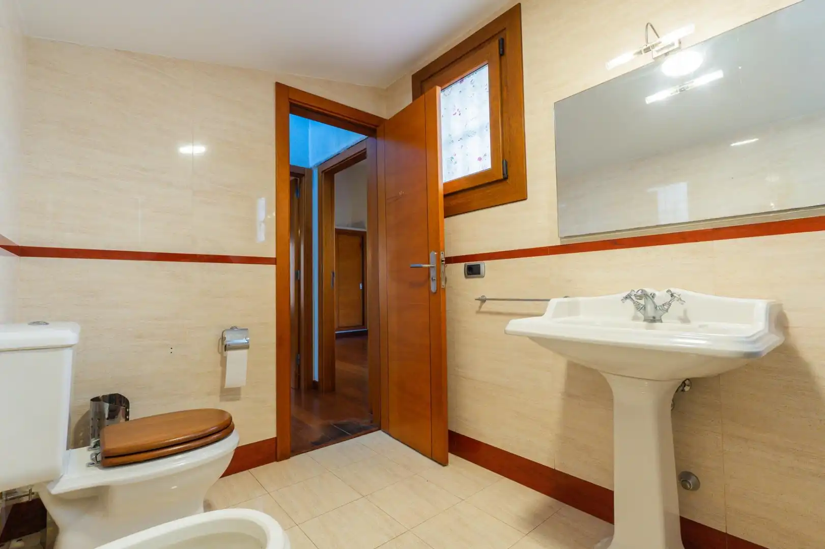Detached house with pool for sale in Las Cuevas - Los Gómez, imagen 37