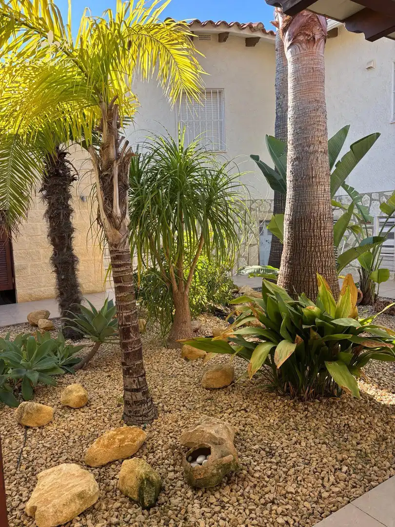 Garden of Detached homes for sale in L'Alfàs del Pi  with Air Conditioner, Heating and Swimming Pool