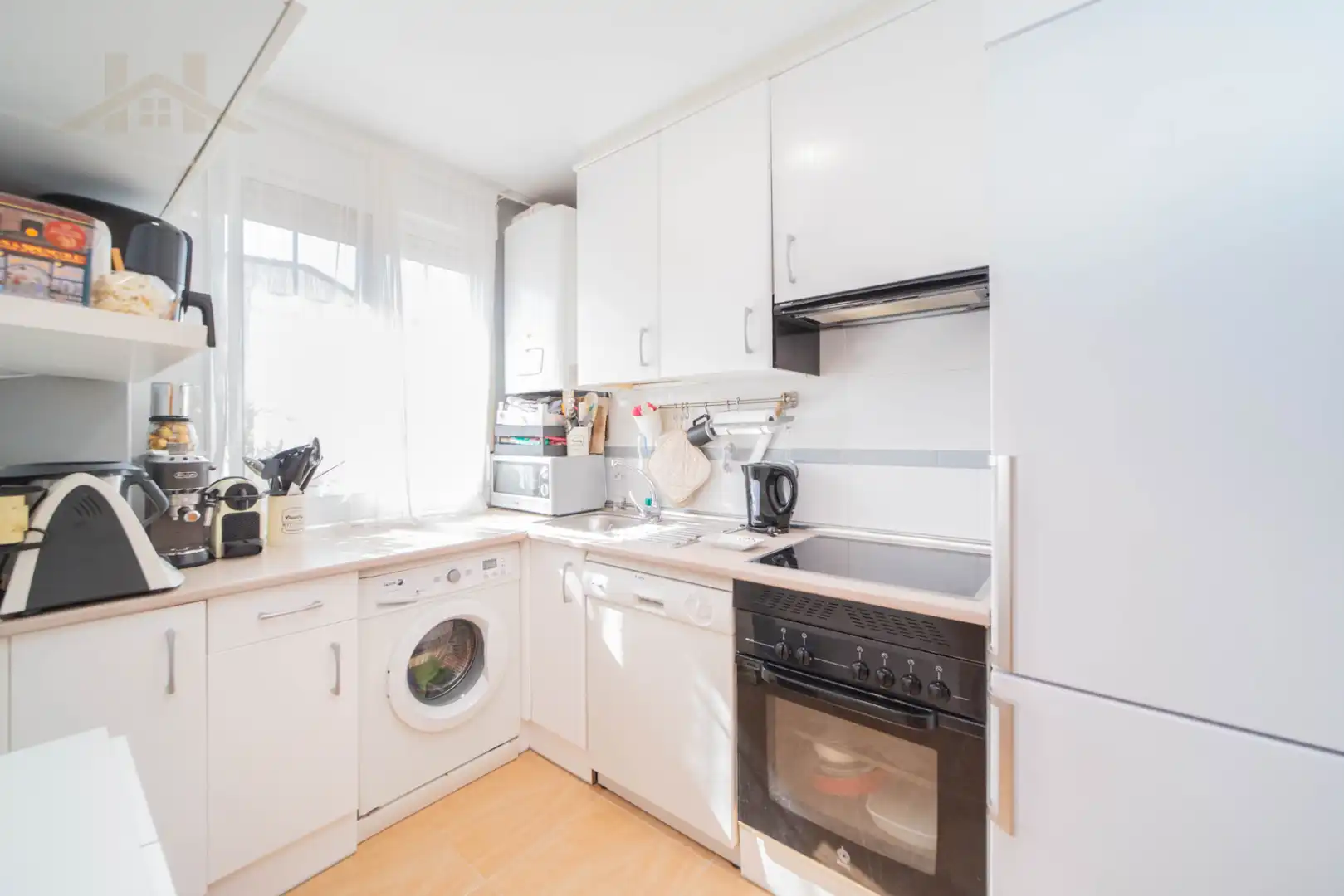 Cocina de Piso en venta en El Álamo con Aire acondicionado, Calefacción y Horno