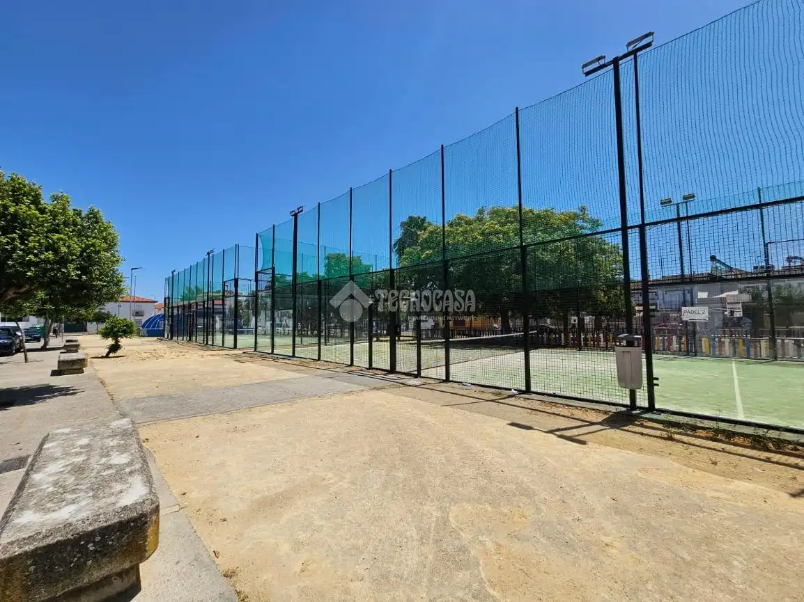 Vista exterior de Casa o xalet en venda en Jerez de la Frontera amb Balcó