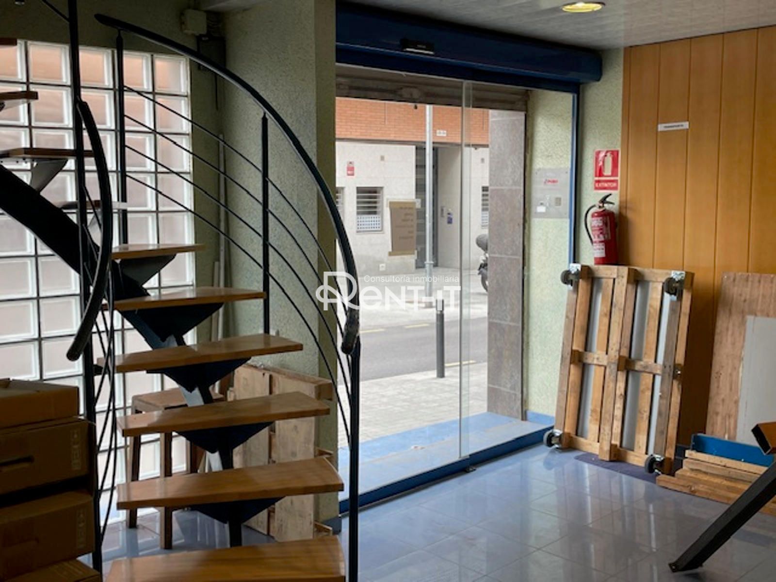 Local en venda en L'Hospitalet de Llobregat amb Aire condicionat