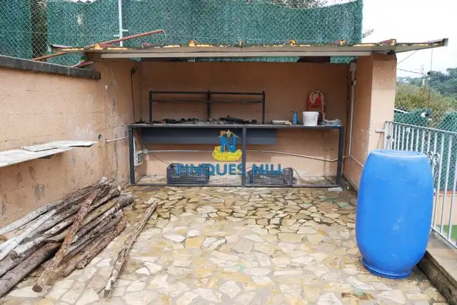 Villa con piscina in vendita a Avinguda Arbres, imagen 2