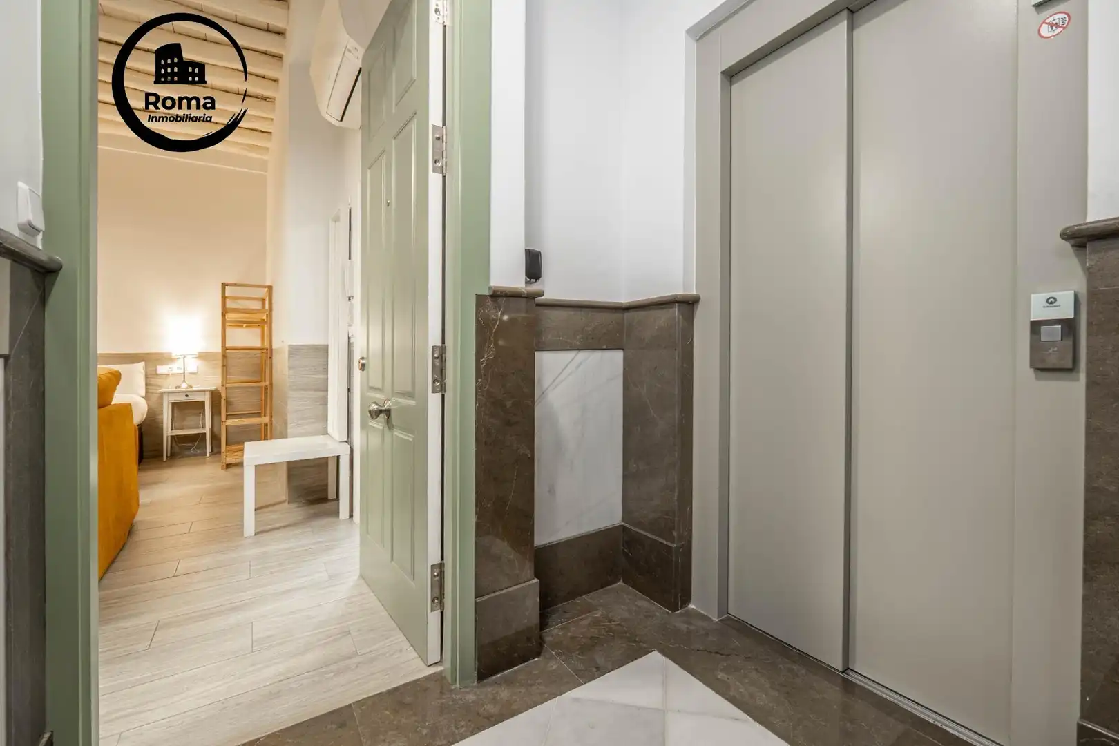 Houses for sale in Granada  with Air Conditioner, Heating and Furnished