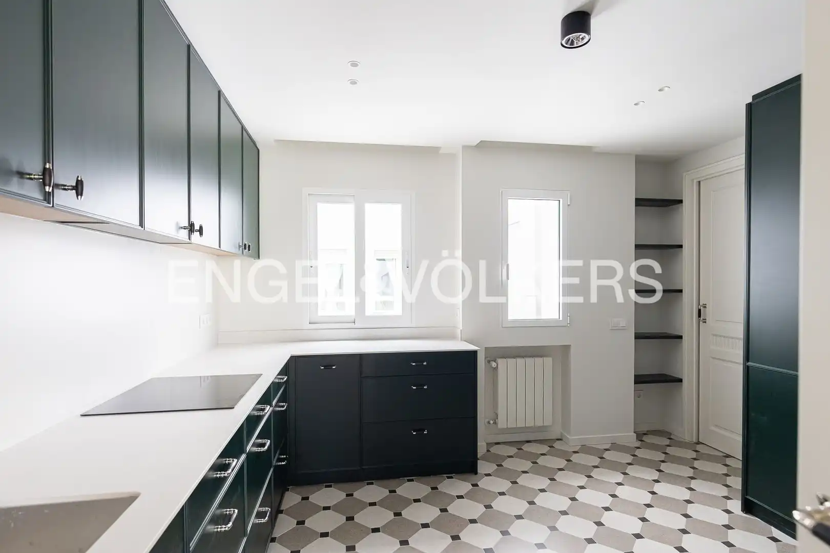 Kitchen of Flat for rent in Madrid  with Air Conditioner, Heating and Terrace