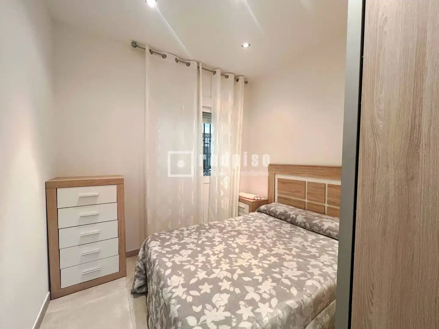 Piso en venta en La Carihuela - Los Nidos, imagen 7