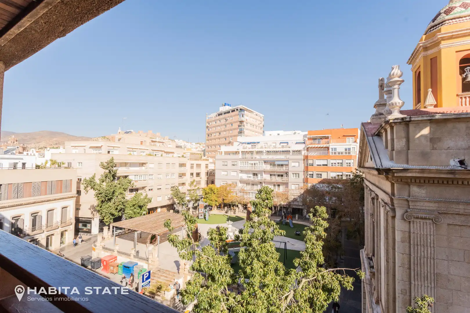 Exterior view of Flat for sale in Almería  with Air Conditioner, Heating and Oven