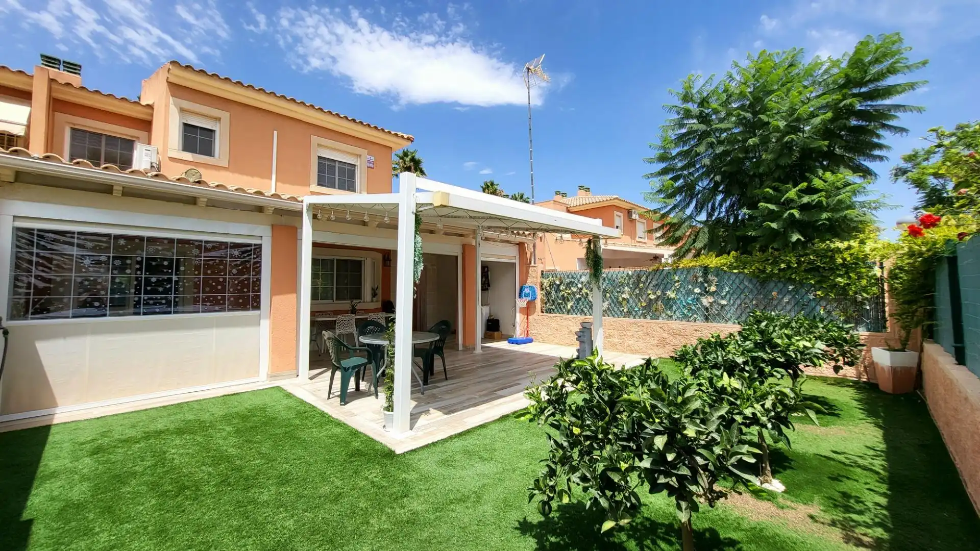 Jardí de Casa adosada en venda en Sant Joan d'Alacant