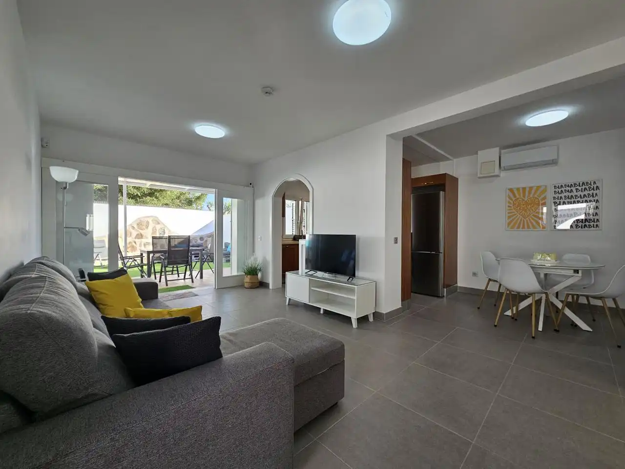 Sala de estar de Casa o chalet de alquiler en San Bartolomé de Tirajana con Aire acondicionado, Jardín privado y Terraza