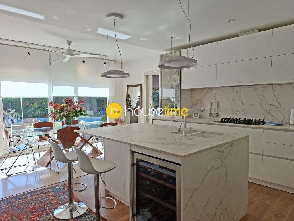 Kitchen of House or chalet for sale in El Masnou