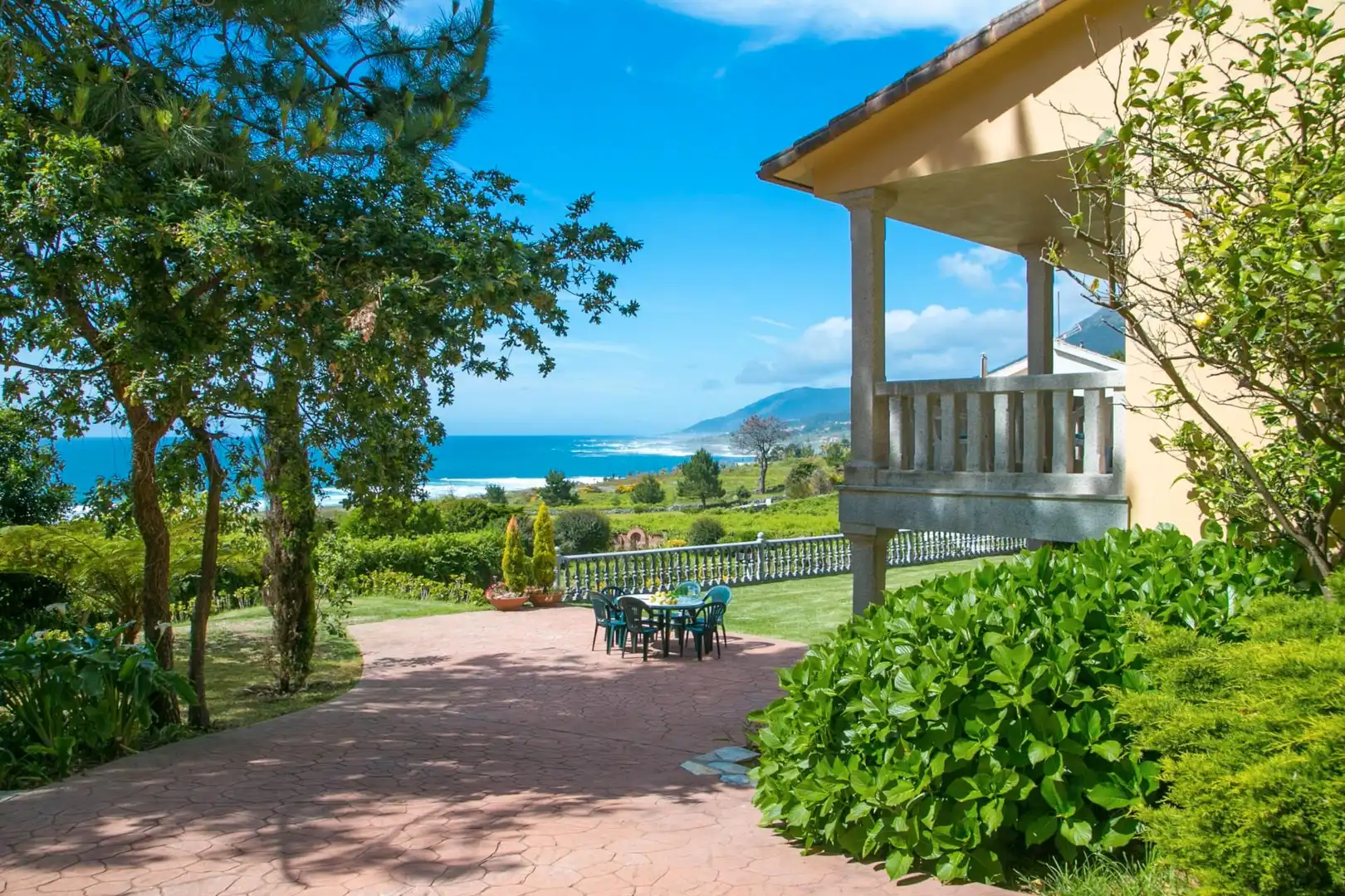 Garden of Houses for rent in Oia  with Heating, Private garden and Parquet flooring