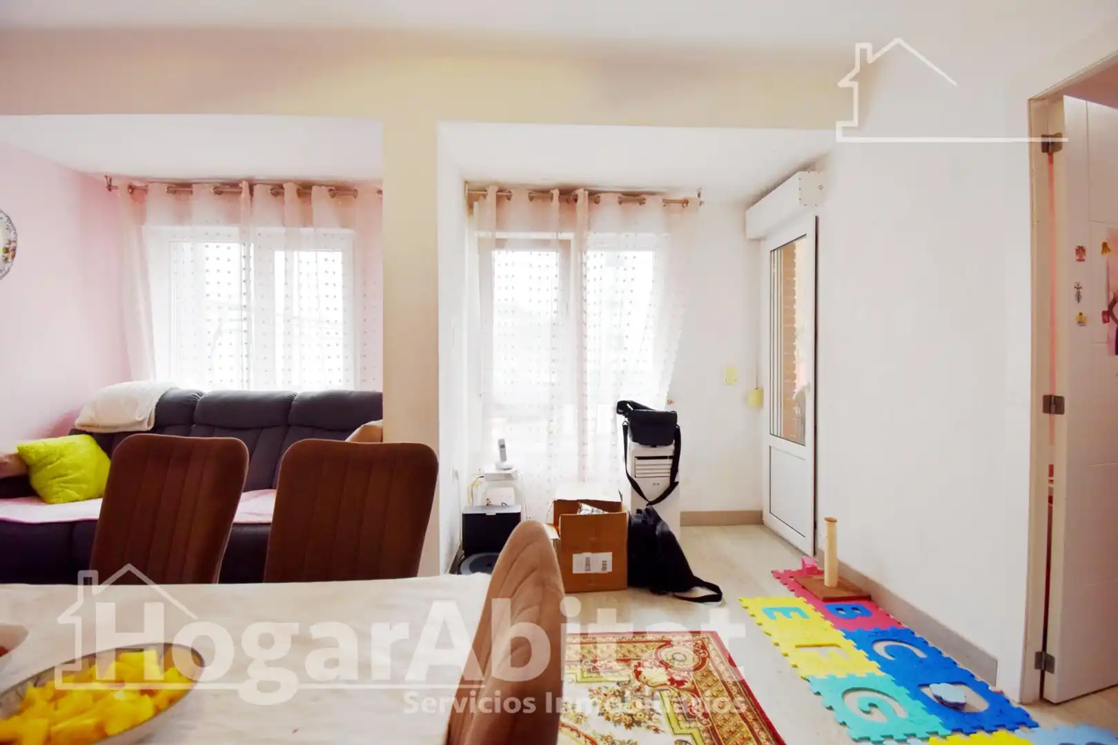 Bedroom of Flat for sale in Oliva  with Parquet flooring, Furnished and Balcony