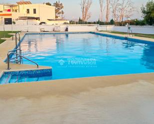 Piscina de Casa adosada en venda en  Almería Capital amb Aire condicionat, Terrassa i Piscina comunitària