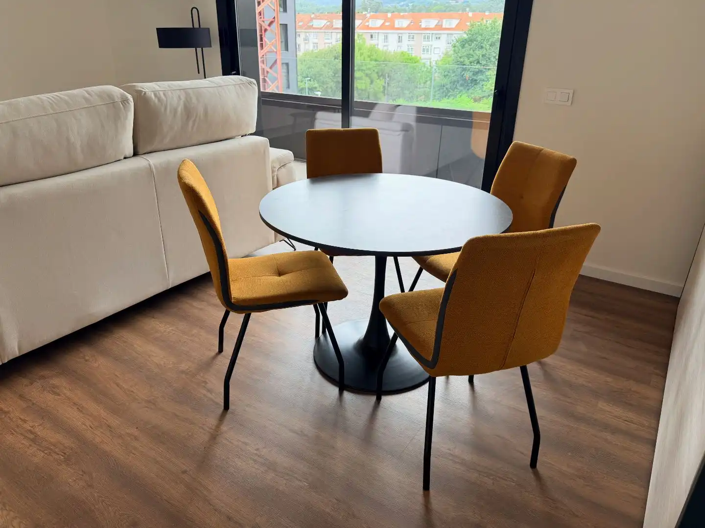 Comedor de Piso para compartir en Ames con Calefacción, Terraza y Amueblado