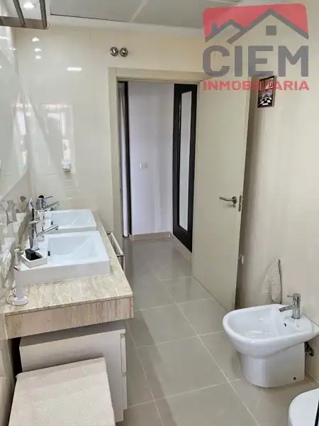Bany de Loft en venda en Miajadas amb Aire condicionat, Terrassa i Traster