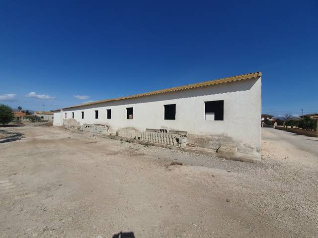Local comercial en Alquiler en Campillo