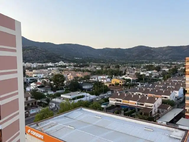 Außenansicht von Wohnungen zur Miete in Benicasim / Benicàssim mit Privatgarten, Terrasse und Gemeinschaftspool