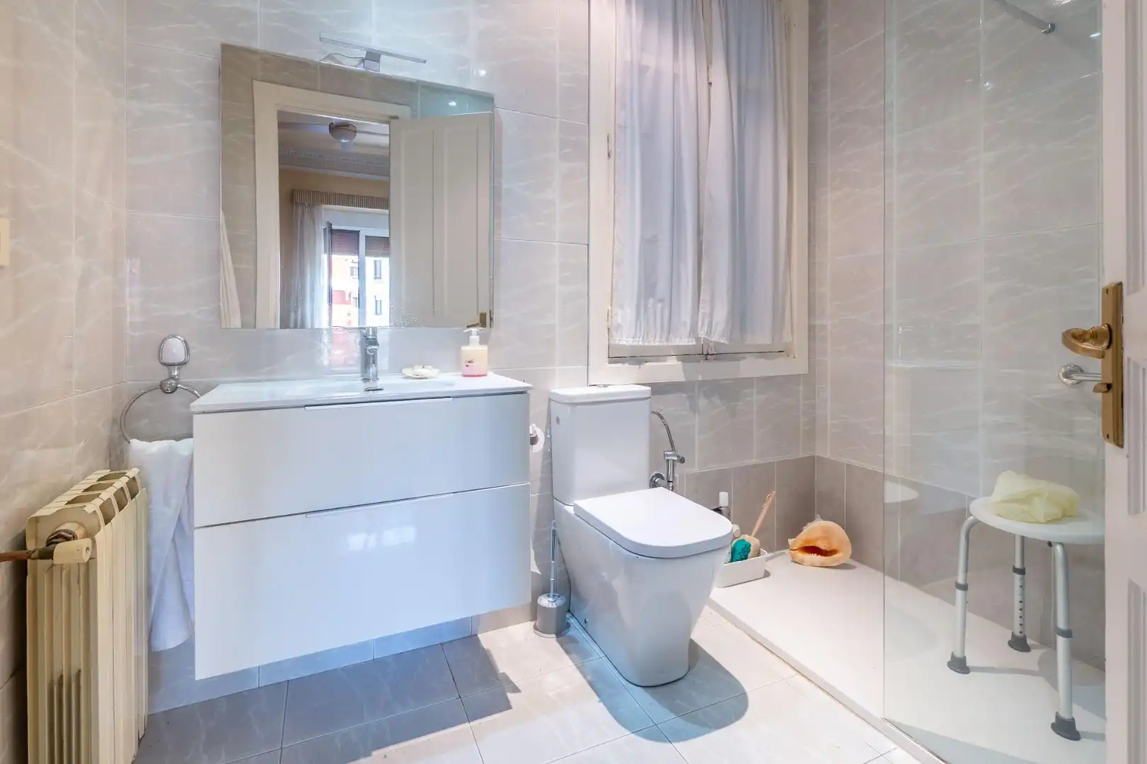 Baño de Piso en venta en Donostia - San Sebastián  con Calefacción