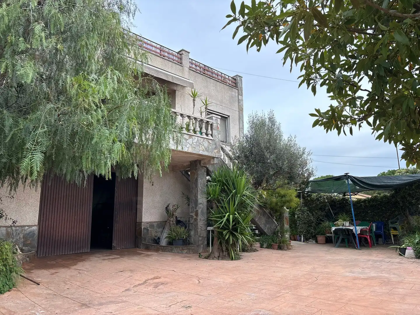 Außenansicht von Haus oder Chalet zum Verkauf in Terrassa mit Klimaanlage, Heizung und Terrasse