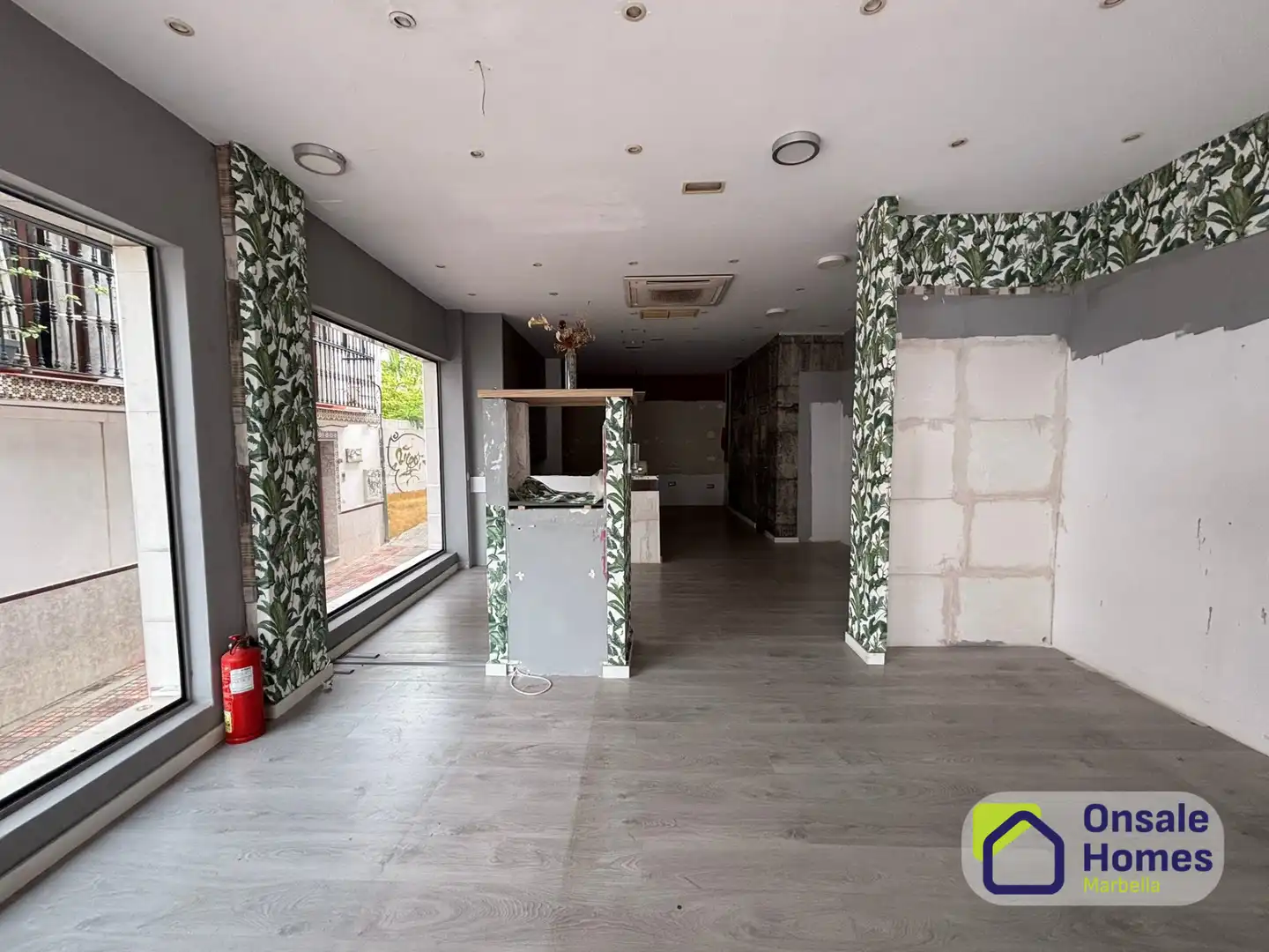 Local comercial de lloguer a Avenida de Nabeul