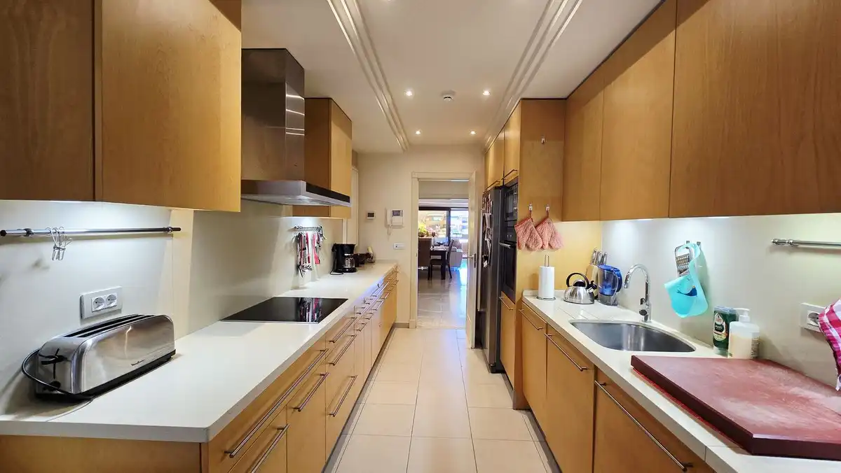 Piso con ascensor en venta en Estepona Pueblo, imagen 14