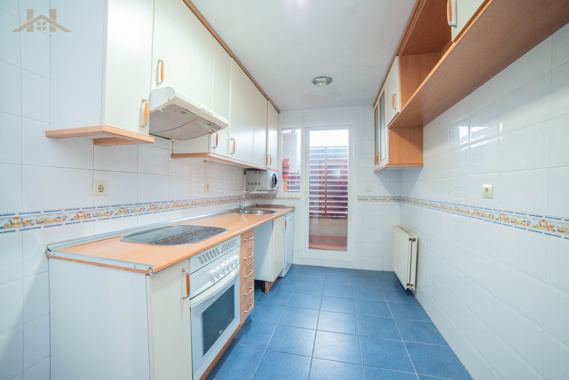 Kitchen of Duplex for sale in Villanueva del Pardillo  with Air Conditioner, Heating and Terrace