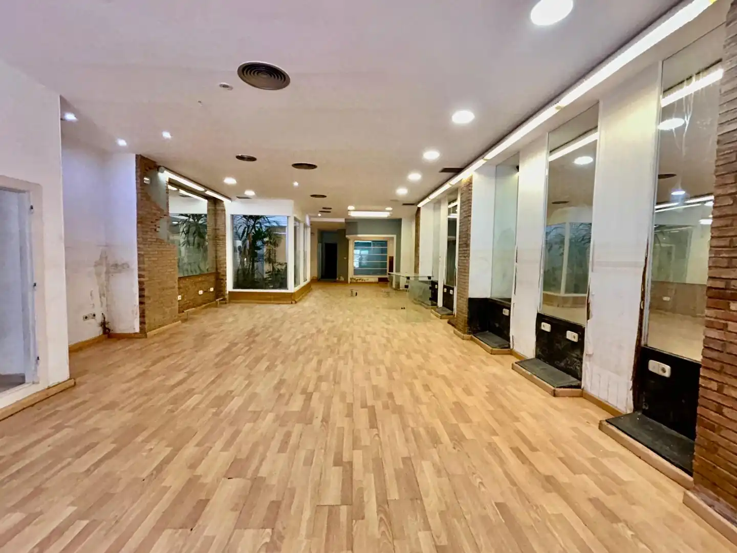 Business premises to rent in Avinguda Camí Nou 111, imagen 5