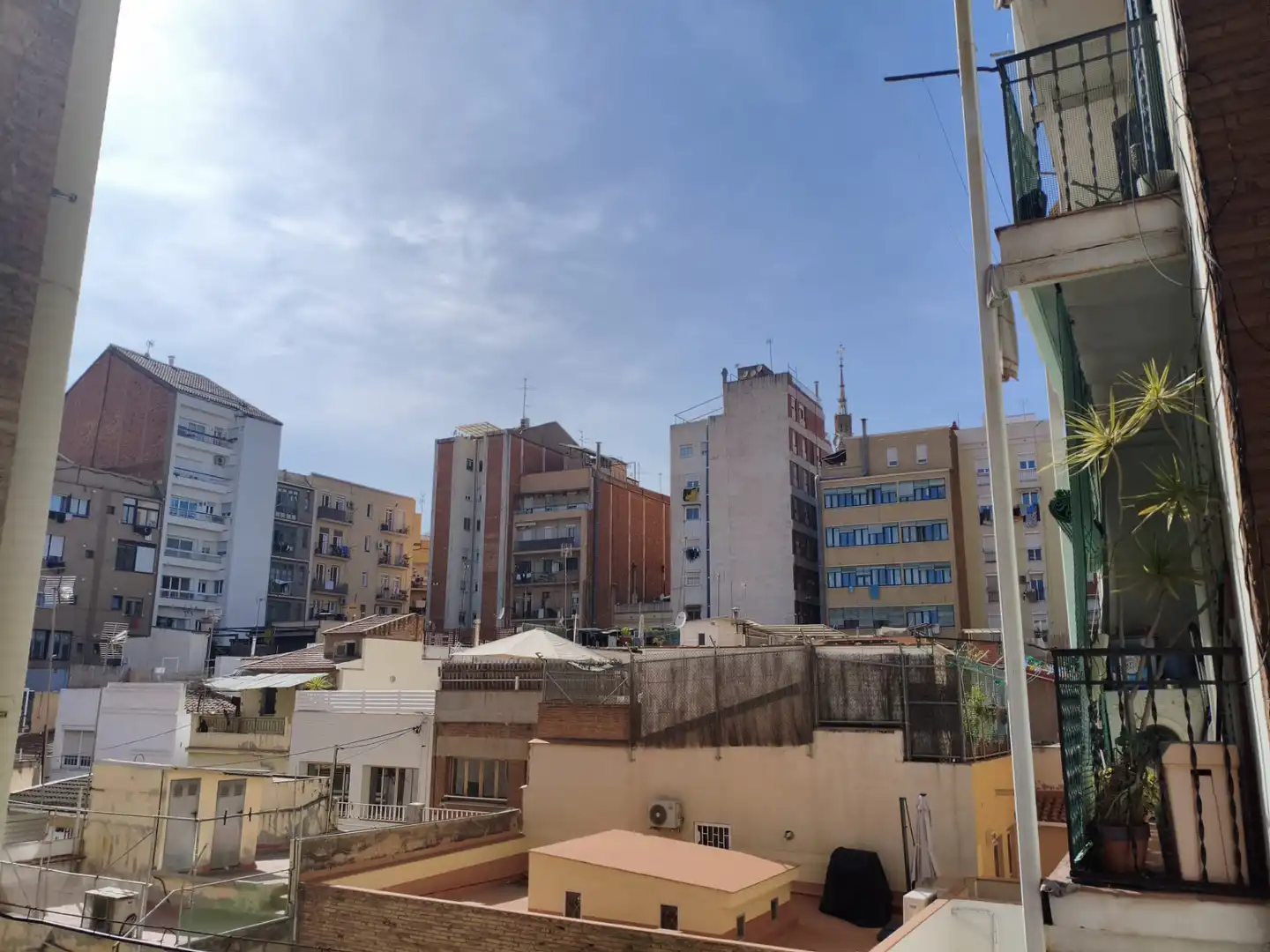 Vista exterior de Pis en venda en Barcelona amb Balcó