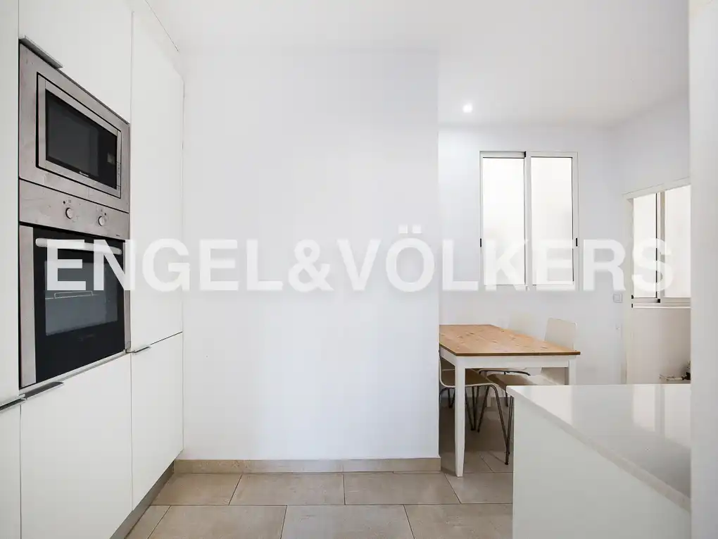 Cocina de Piso de alquiler en Valencia con Aire acondicionado, Calefacción y Balcón