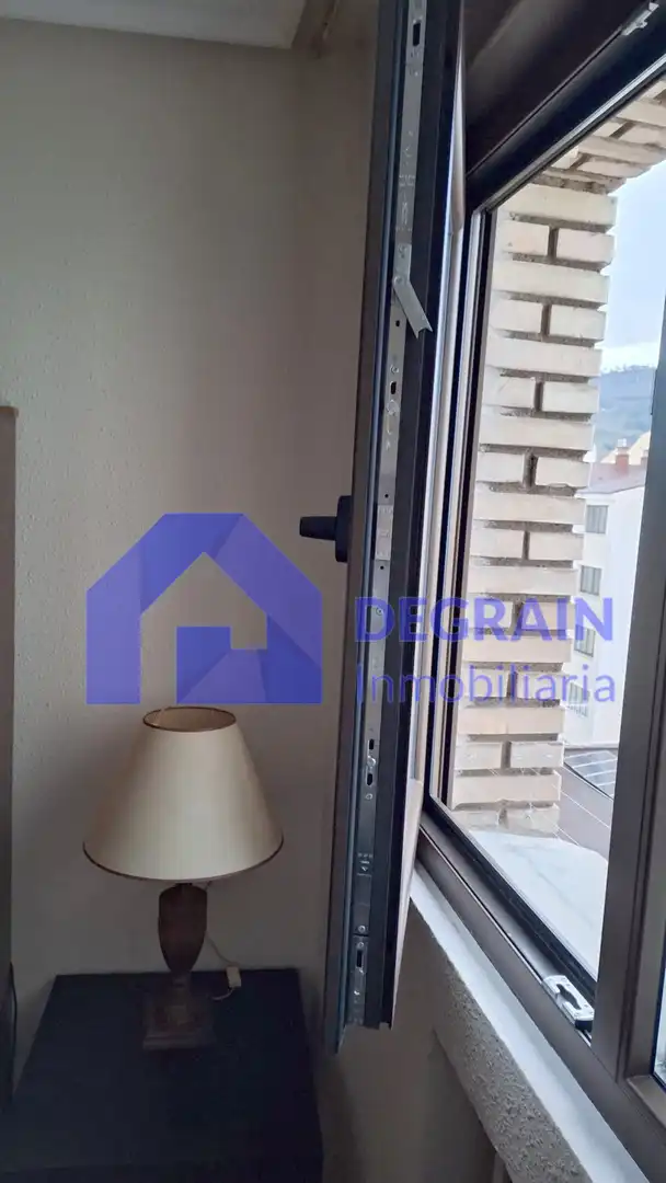 Terraza de Piso en venta en Oviedo  con Calefacción y Trastero