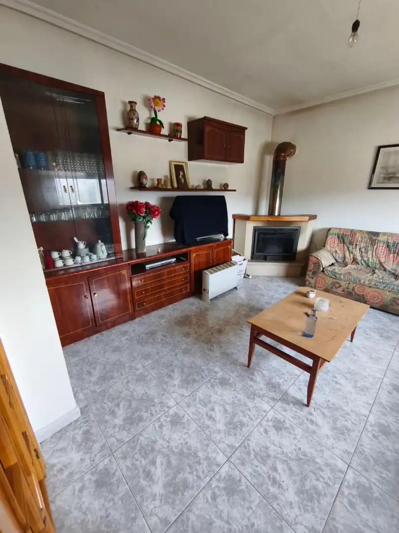 Sala d'estar de Casa o xalet en venda en Taboadela amb Jardí privat, Traster i Moblat