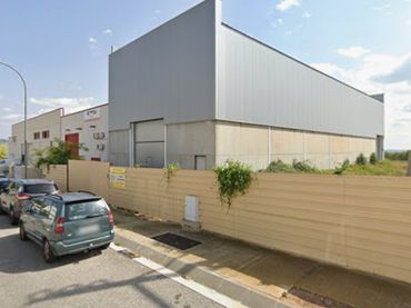Industrial building to rent in Carrer de la Tramuntana 13