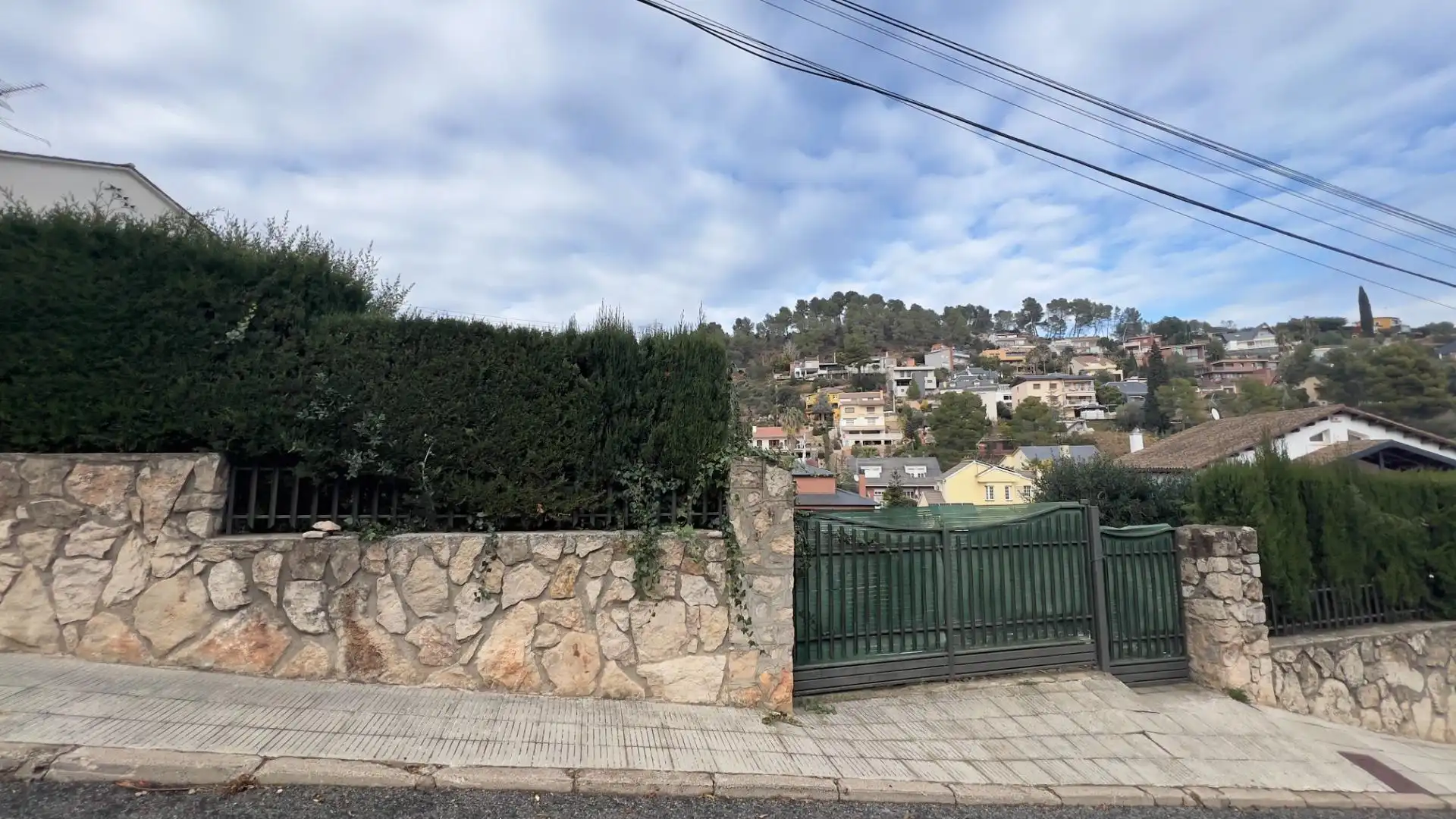 Außenansicht von Residential zum Verkauf in Pallejà