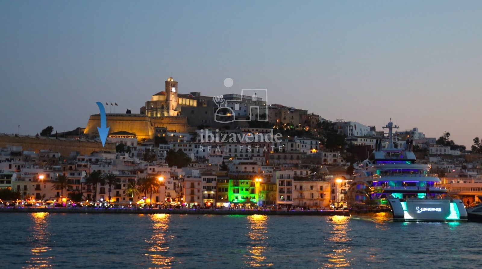 Vista exterior de Casa o xalet en venda en Eivissa amb Calefacció, Terrassa i Moblat