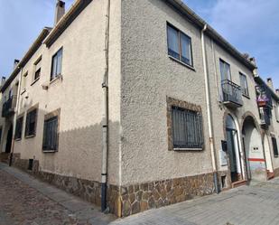 Vista exterior de Casa o xalet en venda en Ávila Capital amb Calefacció