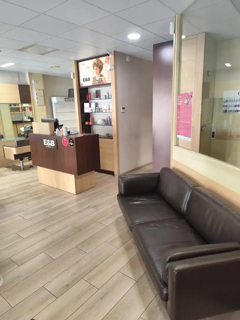 Commercial properties for transfer in Ciempozuelos  with Air Conditioner and Furnished