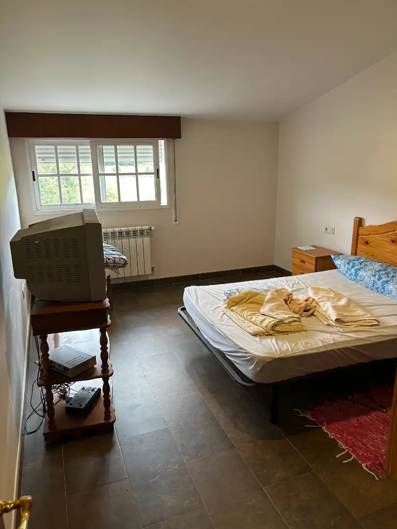 Schlafzimmer von Haus oder Chalet zum Verkauf in Poio mit Klimaanlage, Heizung und Terrasse