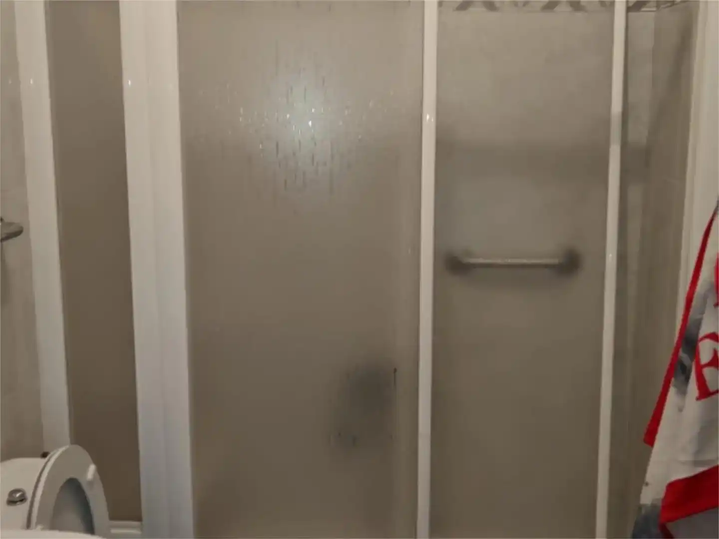 Badezimmer von Wohnung zum Verkauf in Serradilla mit Abstellraum und Balkon