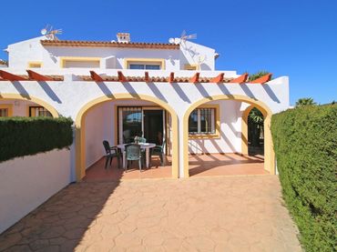 Bungalow con giardino in vendita a Canuta