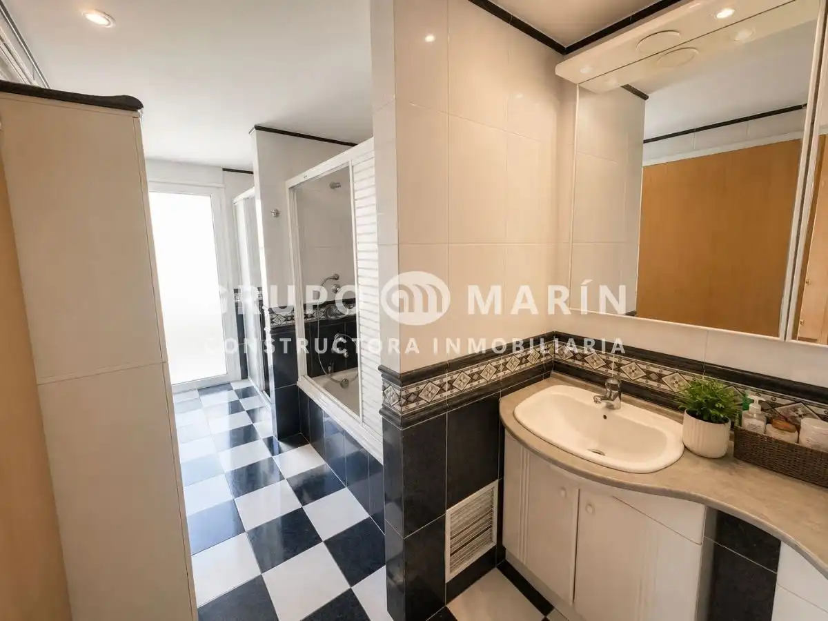 House with terrace for sale in Calle Ginesta, imagen 33