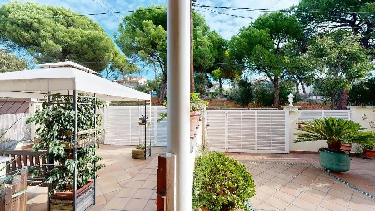 Garden of Houses for sale in Barberà del Vallès  with Heating, Private garden and Terrace