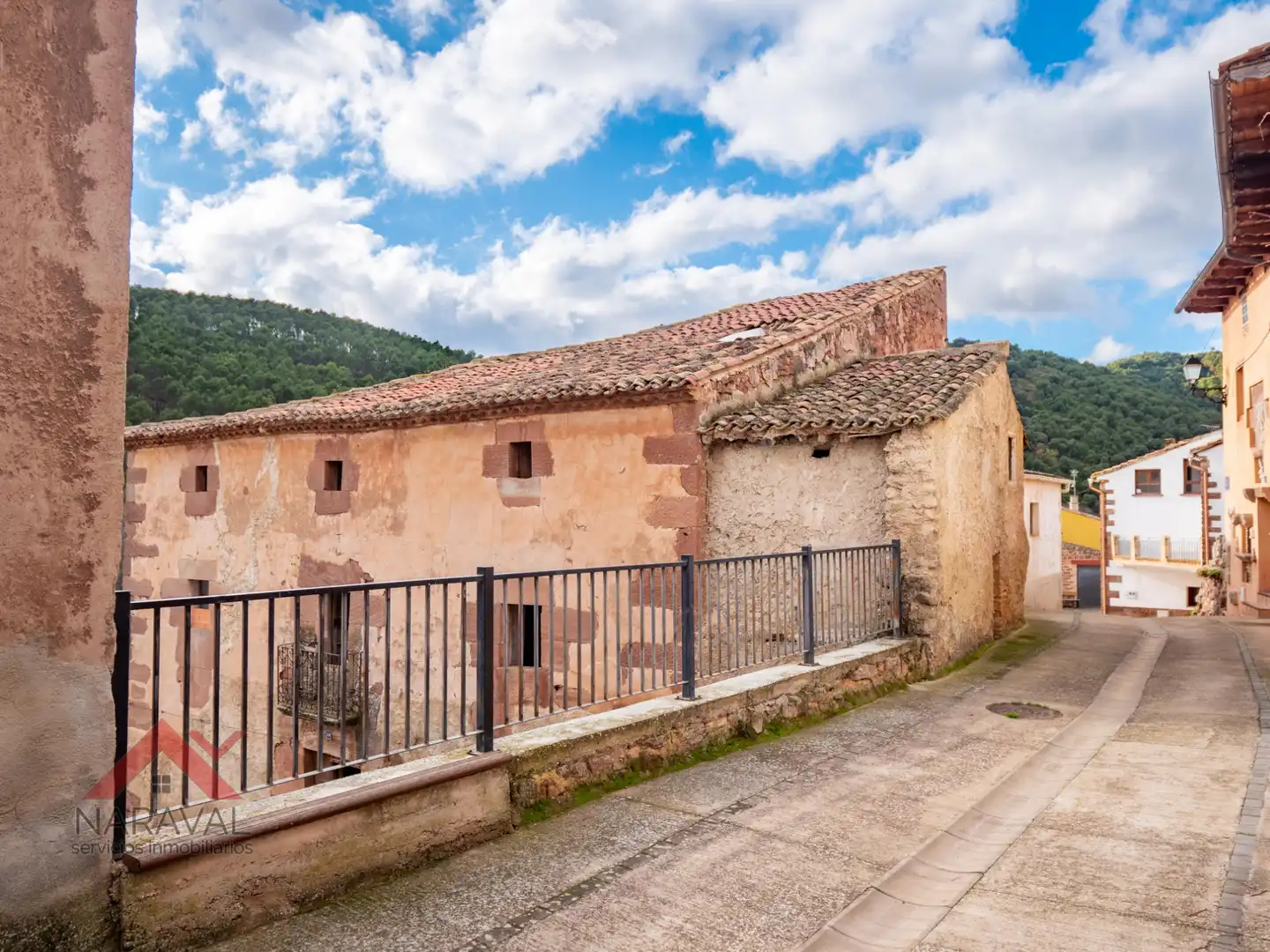 Vista exterior de Finca rústica en venta en Mues con Balcón
