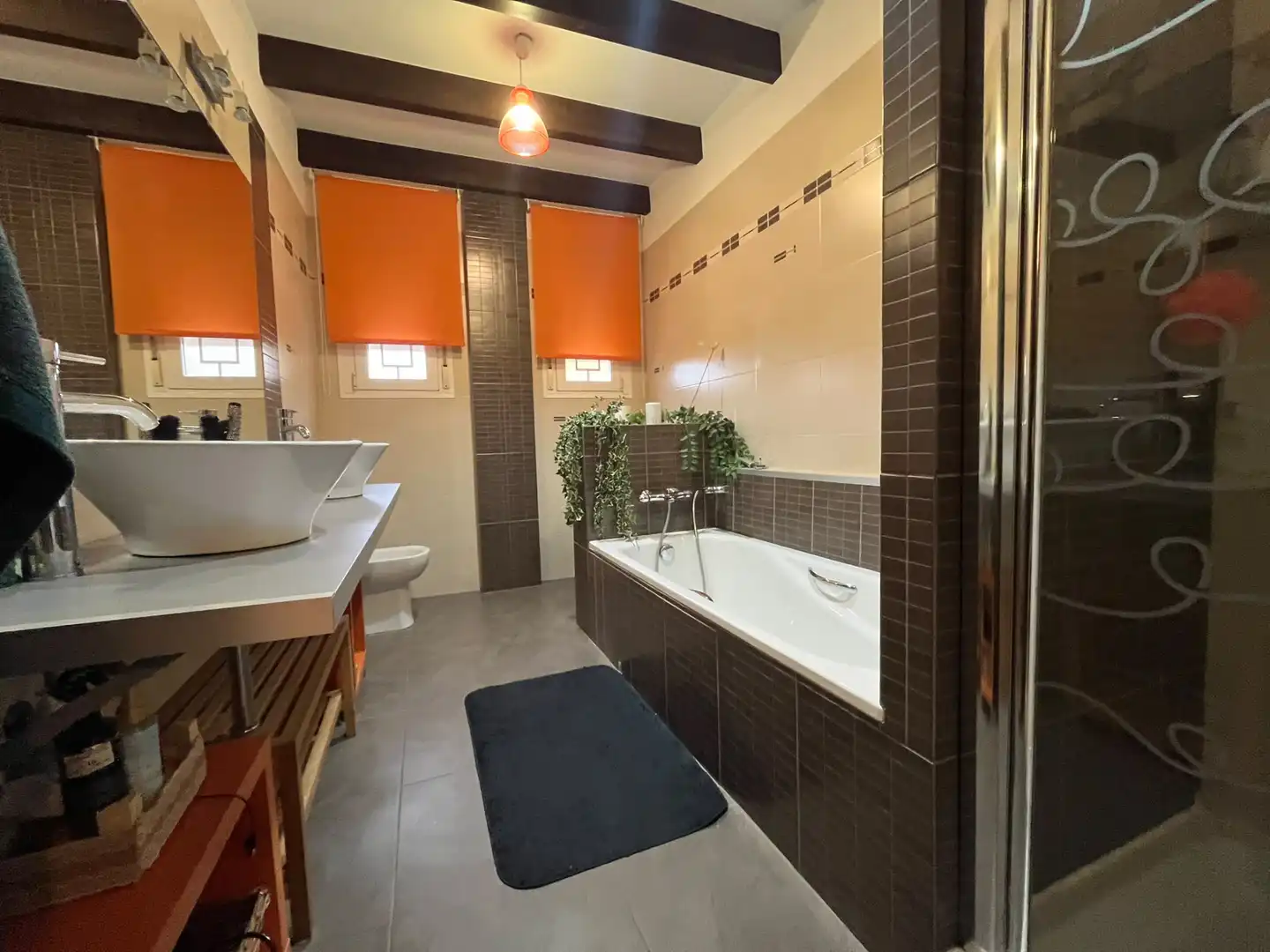 Bathroom of Detached homes for sale in Dúrcal, Granada