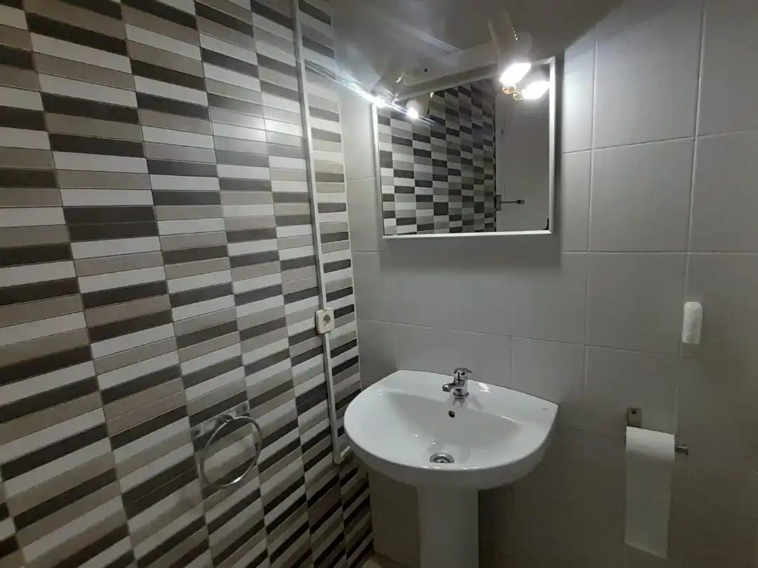 Local comercial de lloguer a Carrer de Vilamar 88, imagen 8